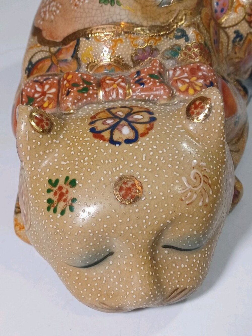 Vintage Japanese Satsuma Sleeping Cat Cloisonne Moriage Gold Accents Geishas But - Picture 6 of 12